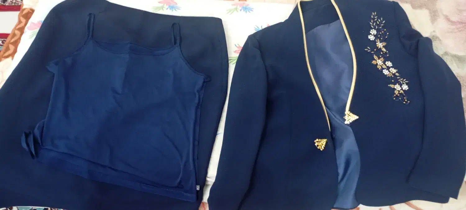 کت و دامن و تاپ|لباس|نهاوند, |دیوار