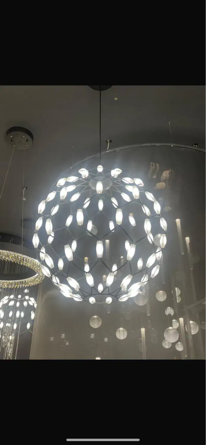 لوستر کره ای|لوستر و چراغ آویز|شیراز, ستارخان|دیوار