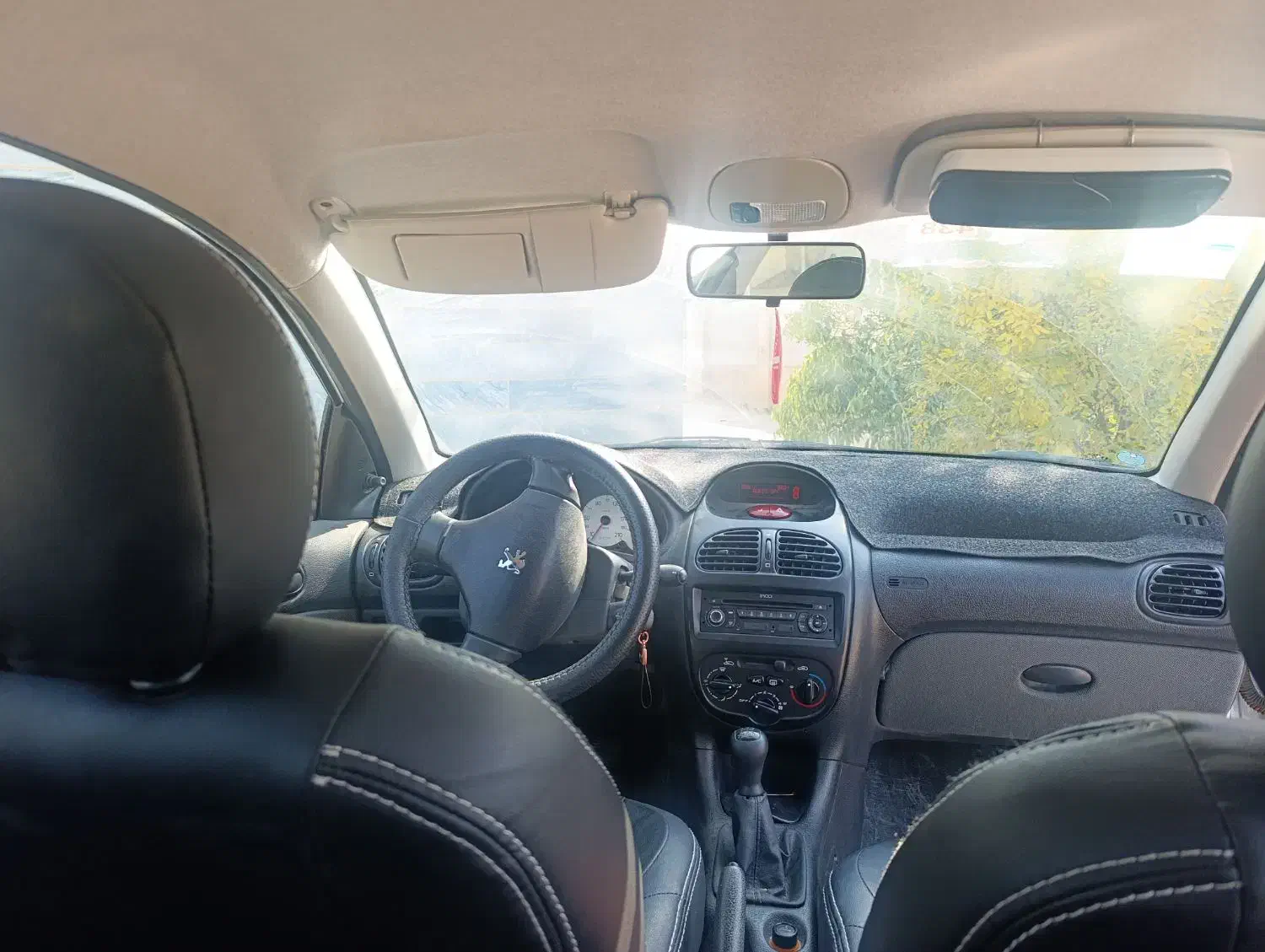 ۲۰۶ مدل ۹۷ کم کارکرد ۳۰ هزار کیلومتر  دره شهر|خودرو سواری و وانت|دره شهر, |دیوار