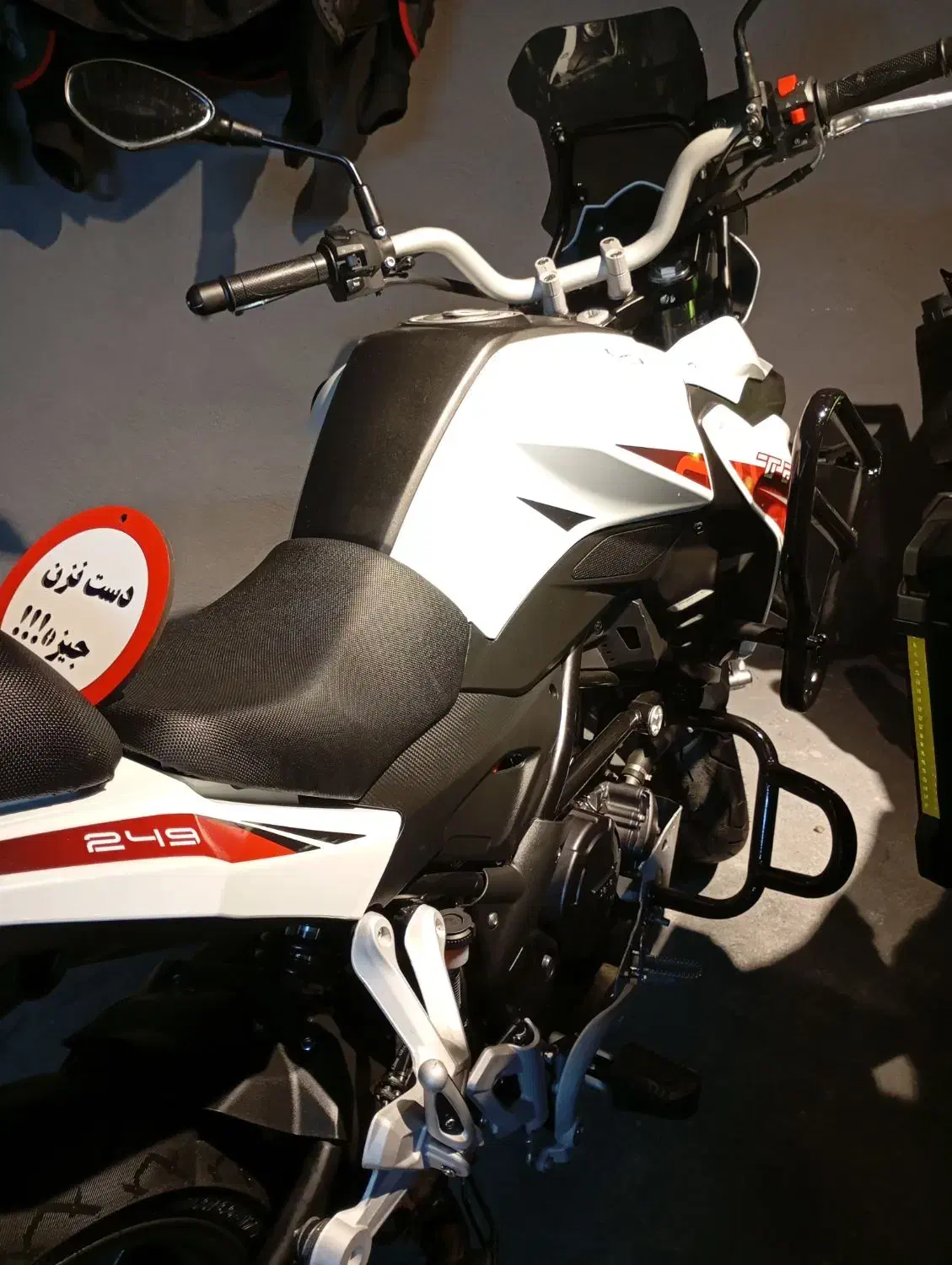 بنلی ادونچر TRK250|موتورسیکلت|شیراز, آبیاری|دیوار