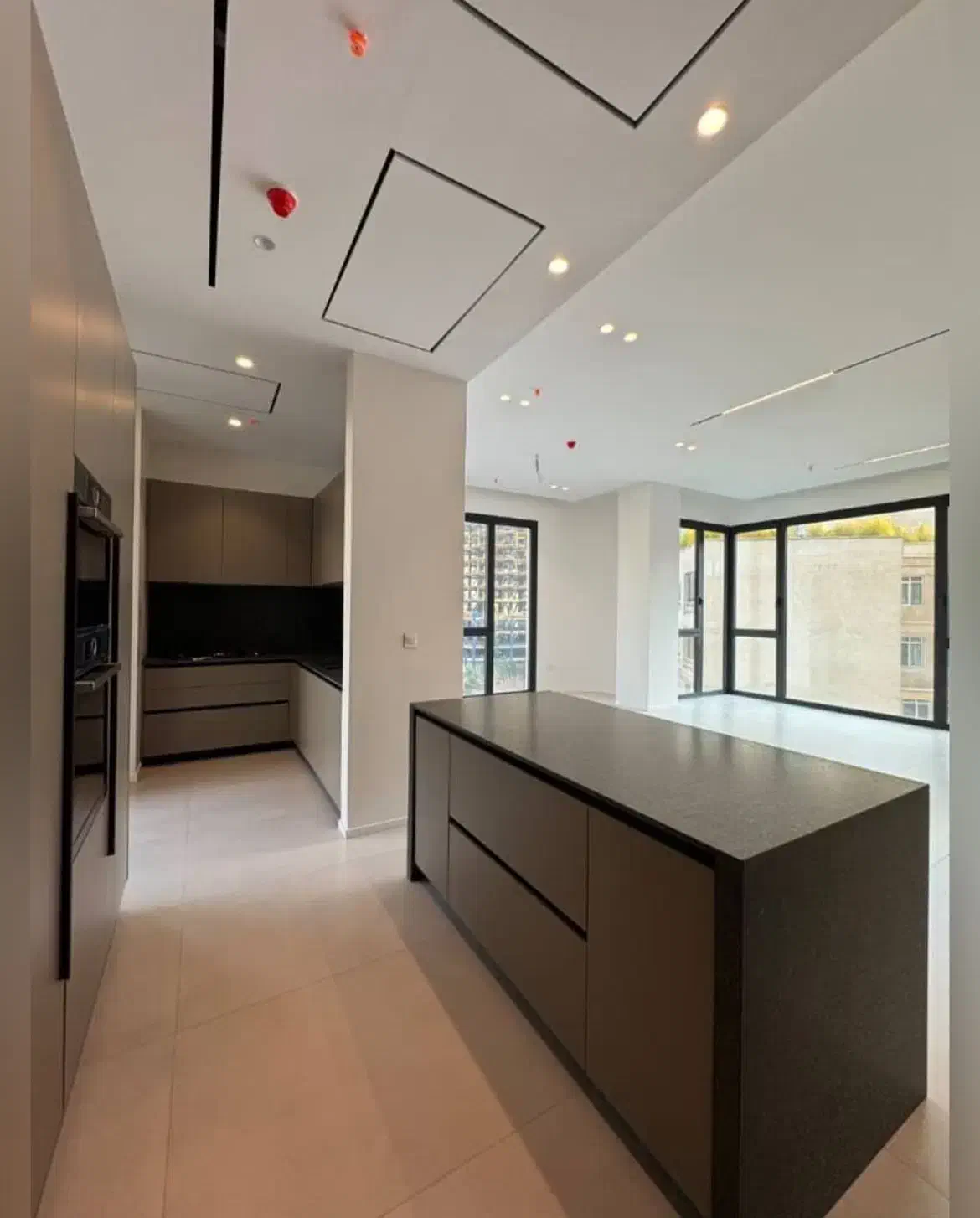 فروش ۱۰۱ متری نورگیر فول امکانات اقساط کف قیمت|فروش آپارتمان|تهران, شهرک یاس|دیوار