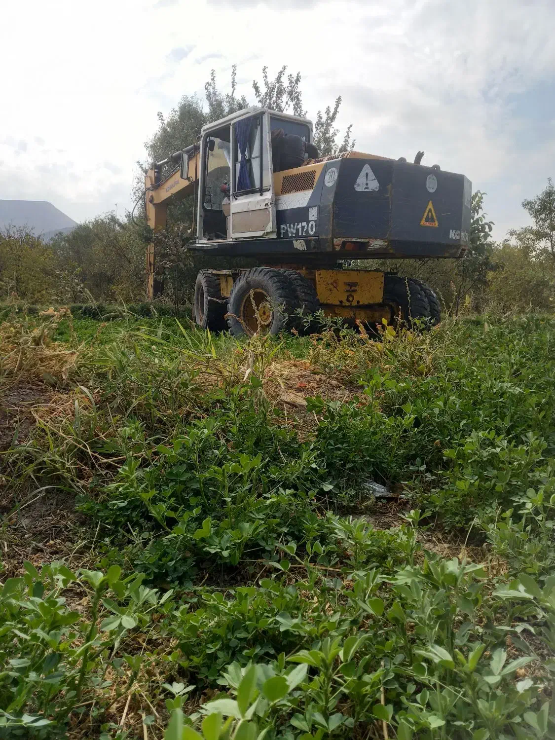 بیل  کوماتسو  خط    پنج|خودرو سنگین|ساوه, |دیوار