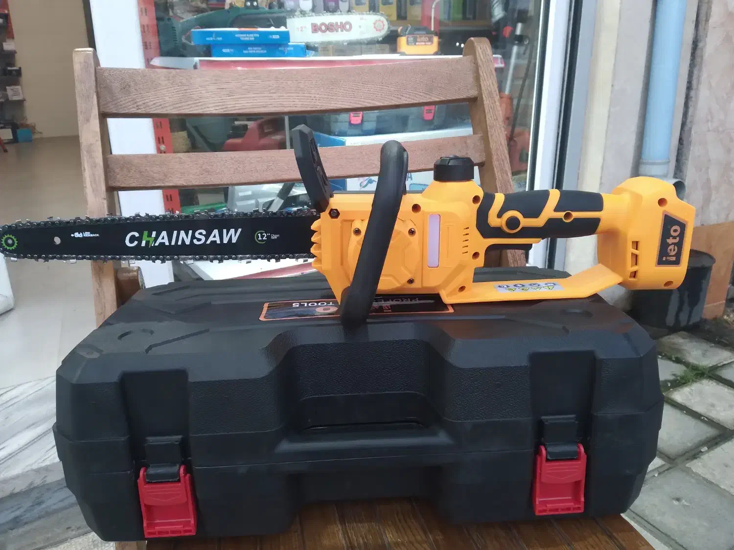 اره زنجیری شارژی ایتو با تیغه ۳۰ سانتی متری|ابزارآلات|رشت, لاکان شهر|دیوار