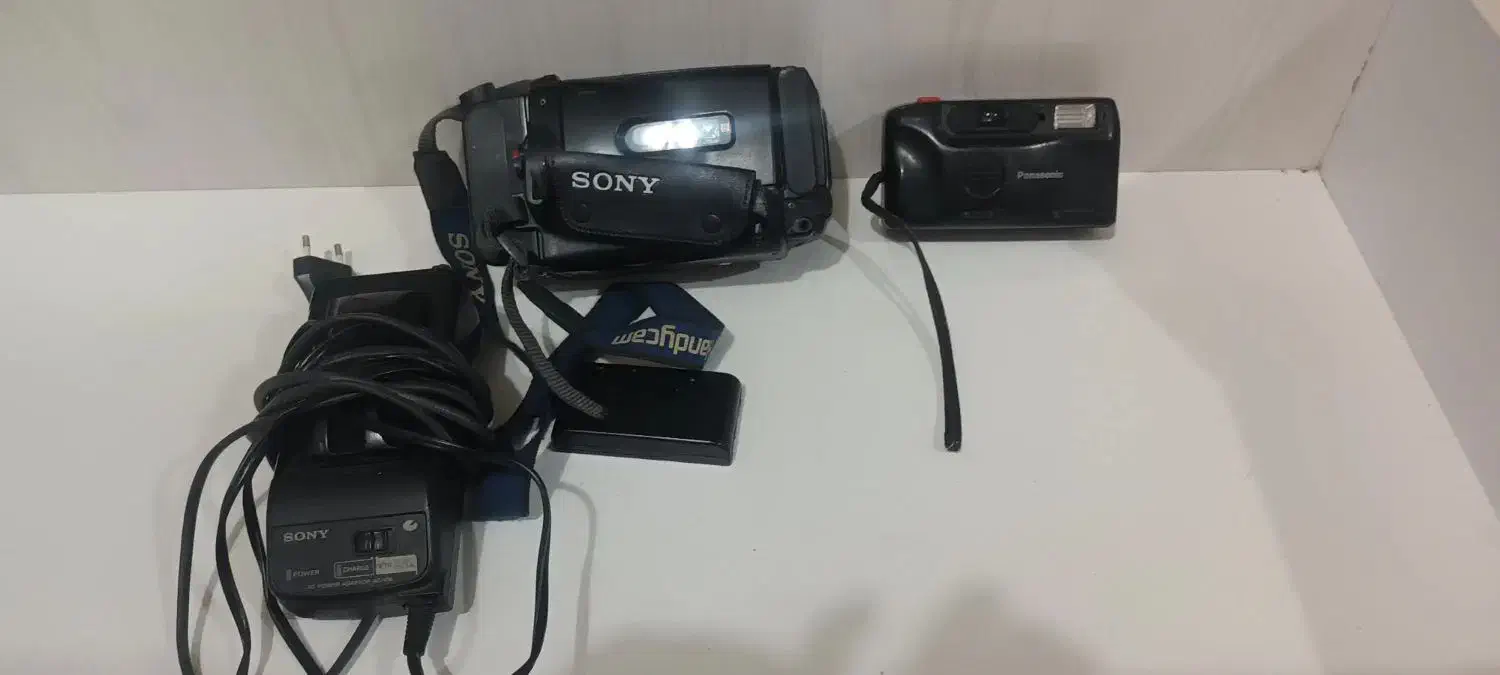 سلام یک عدوربینه فیلم برداری سونی|دوربین عکاسی و فیلم‌برداری|کرمان, |دیوار