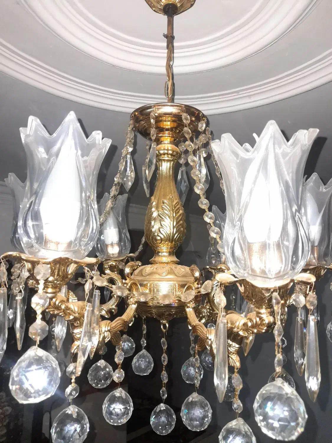 لوستر برنجی ۷شعله|لوستر و چراغ آویز|فردیس, ثابتی|دیوار