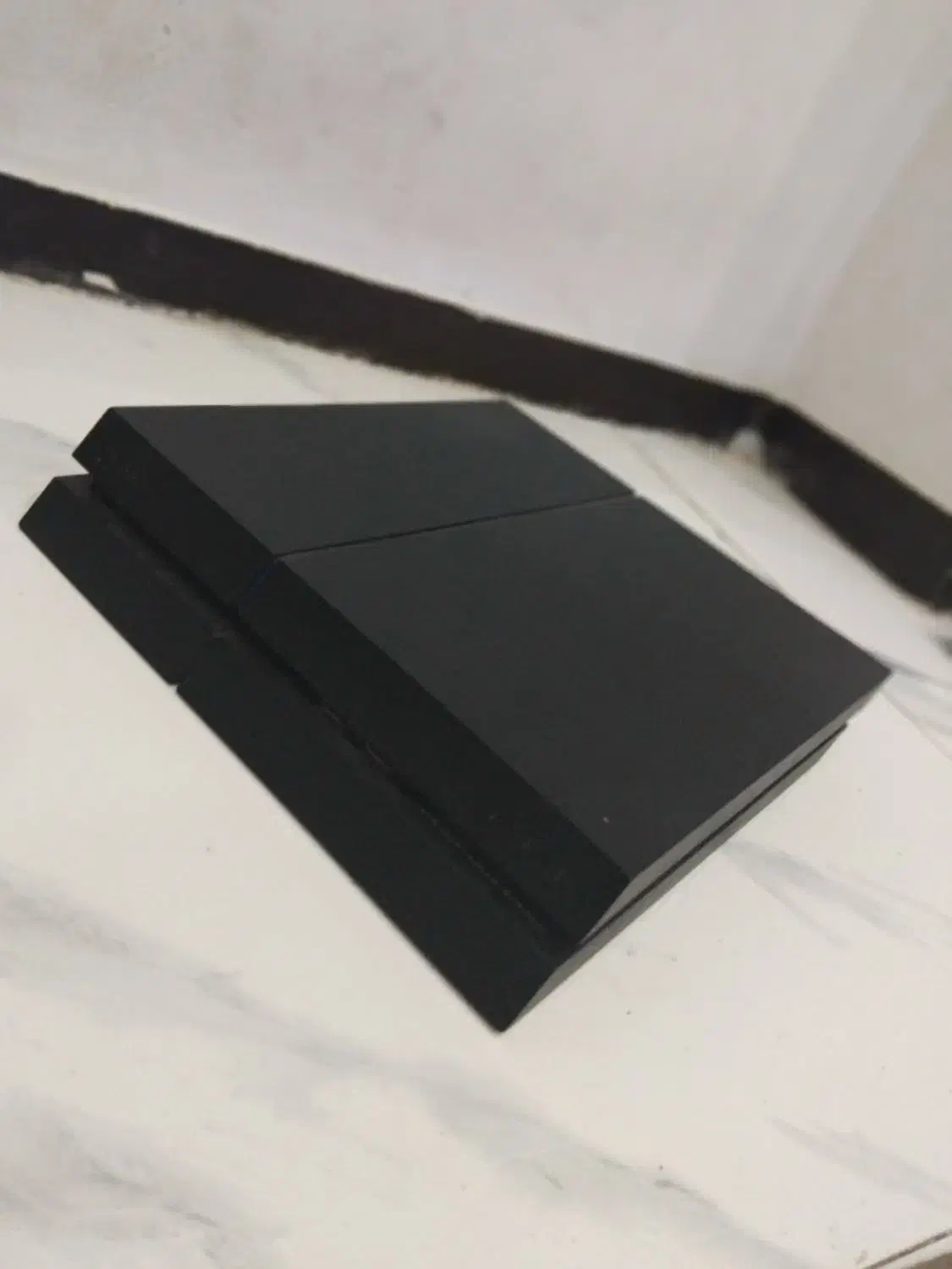 کنسول پی اس 4|کنسول، بازی ویدئویی و آنلاین|اندیشه, اندیشه فاز ۱|دیوار