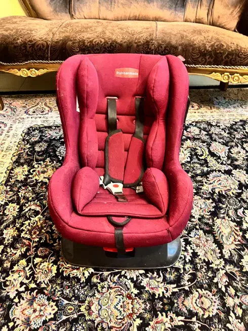 صندلی ماشین|تخت و صندلی بچه|فولادشهر, A4|دیوار