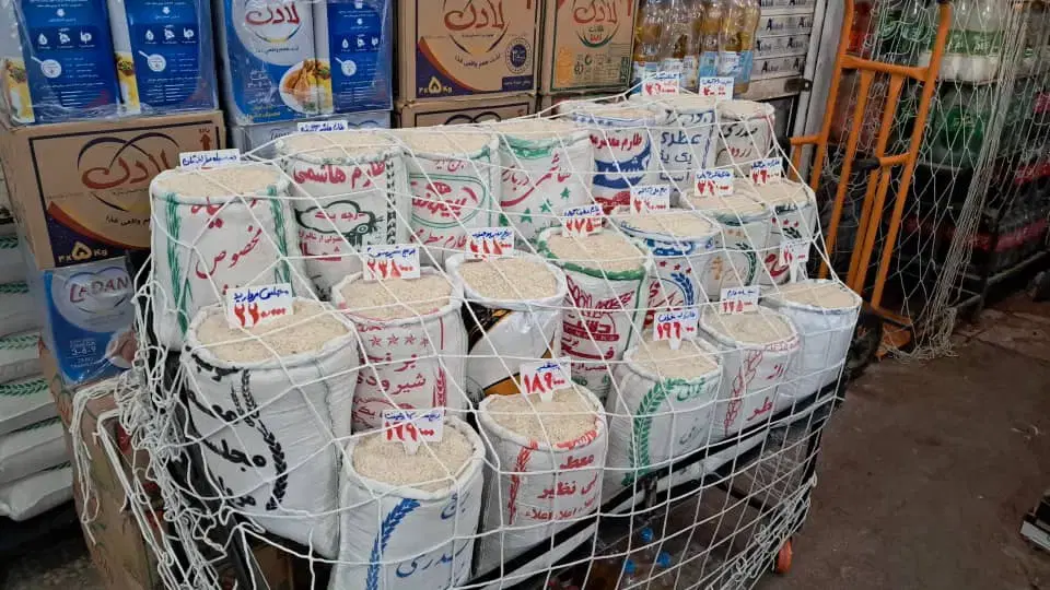 کارگر سواد دار اتباع با مدارک،با جای خواب|استخدام خدمات فروشگاه و رستوران|تهران, گمرک|دیوار