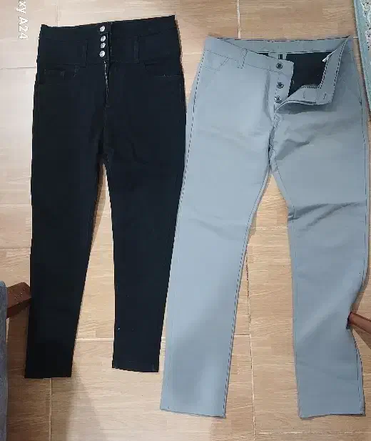 شلوارها در حد نو اما تازه|لباس|رشت, کوی فکوری|دیوار