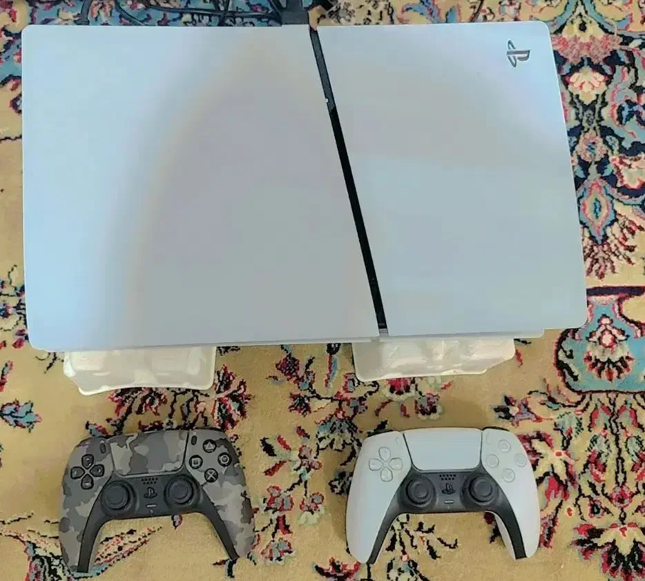 ps5.اسلیم 1ترابایت حافظه.دو دسته اصلی|کنسول، بازی ویدئویی و آنلاین|بندر ماهشهر, |دیوار