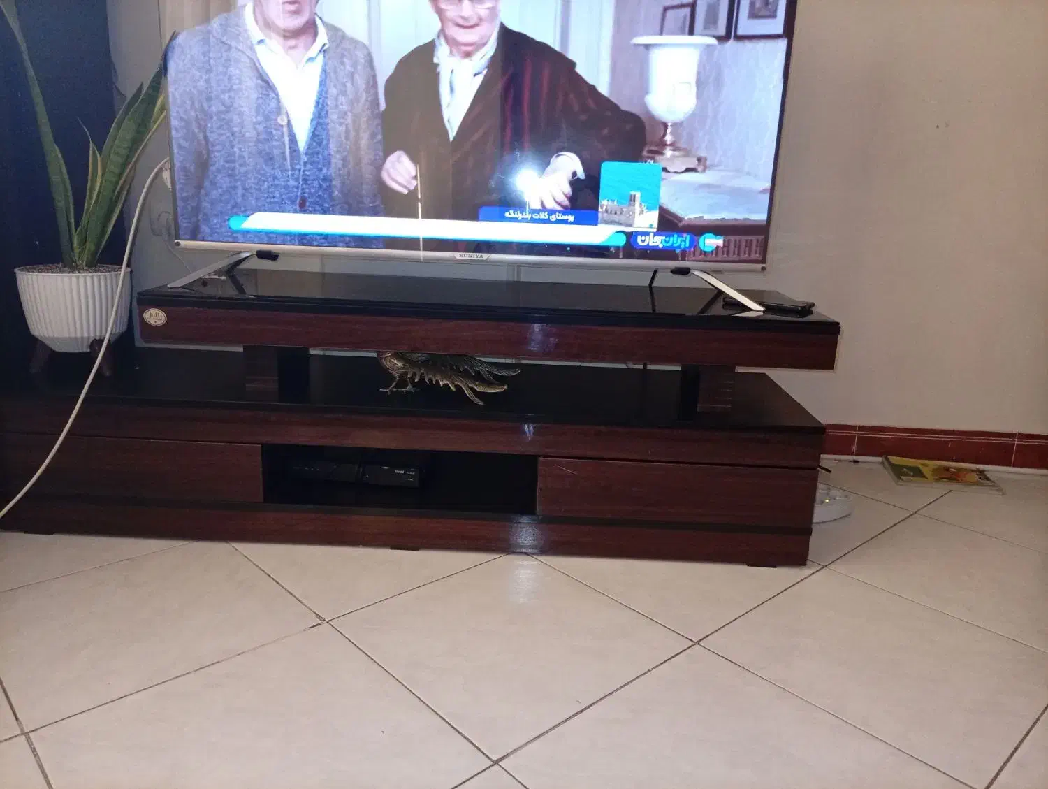میز تلویزیون درحد نو|میز تلویزیون|قرچک, شهرک طلائیه|دیوار