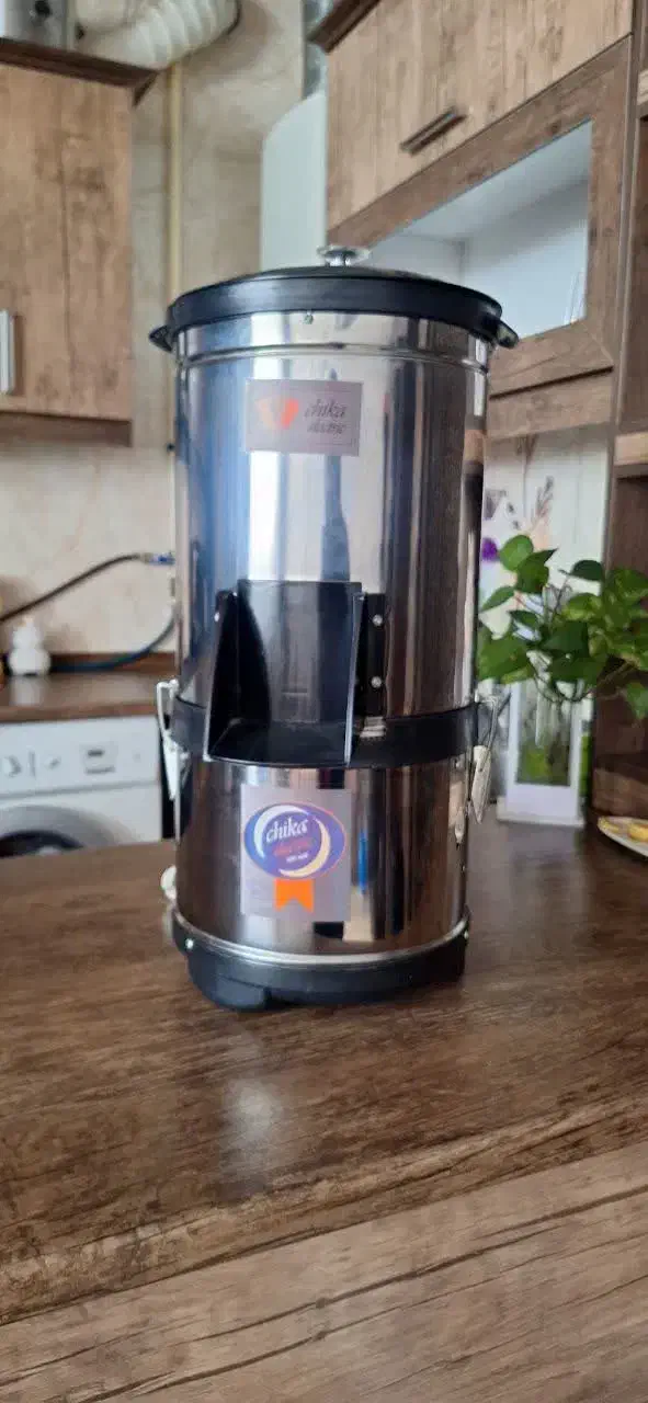 سبزی خورد کن|خردکن، آسیاب، غذاساز|اصفهان, حصه جنوبی|دیوار