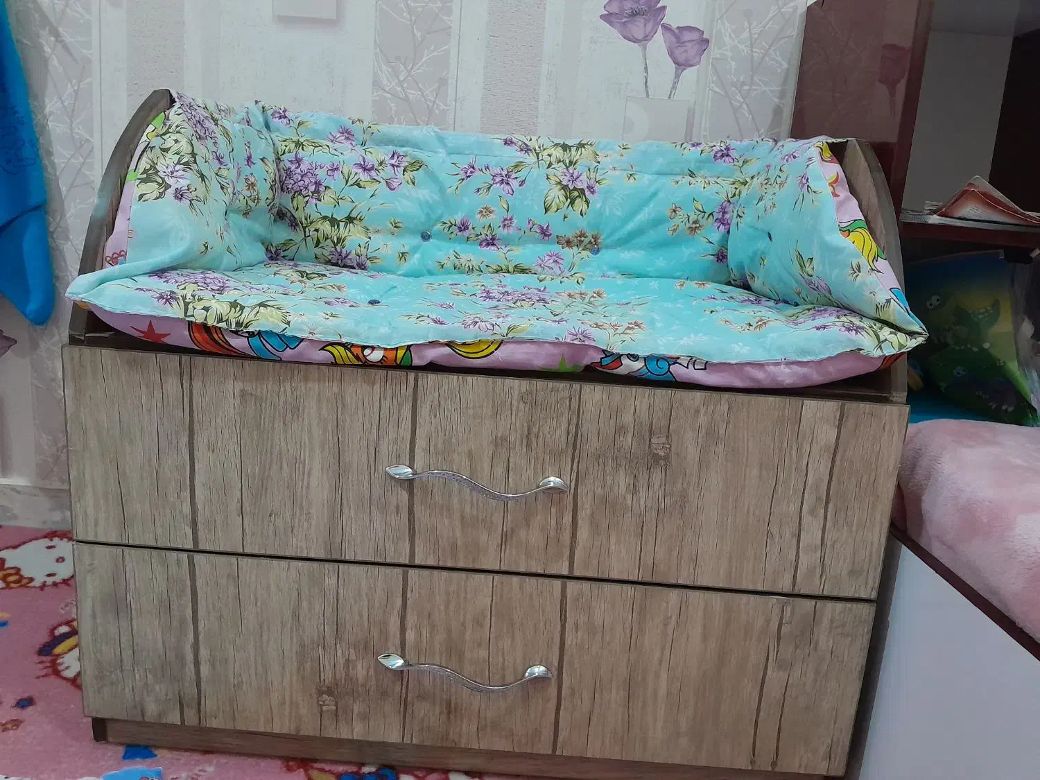 مبل کودک|تخت و صندلی بچه|بوشهر, |دیوار