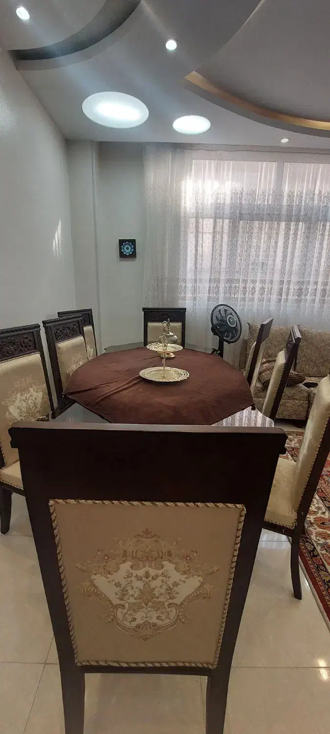 میز غذاخوری ۸ نفره|میز و صندلی غذاخوری|شاهینشهر, نظامی|دیوار
