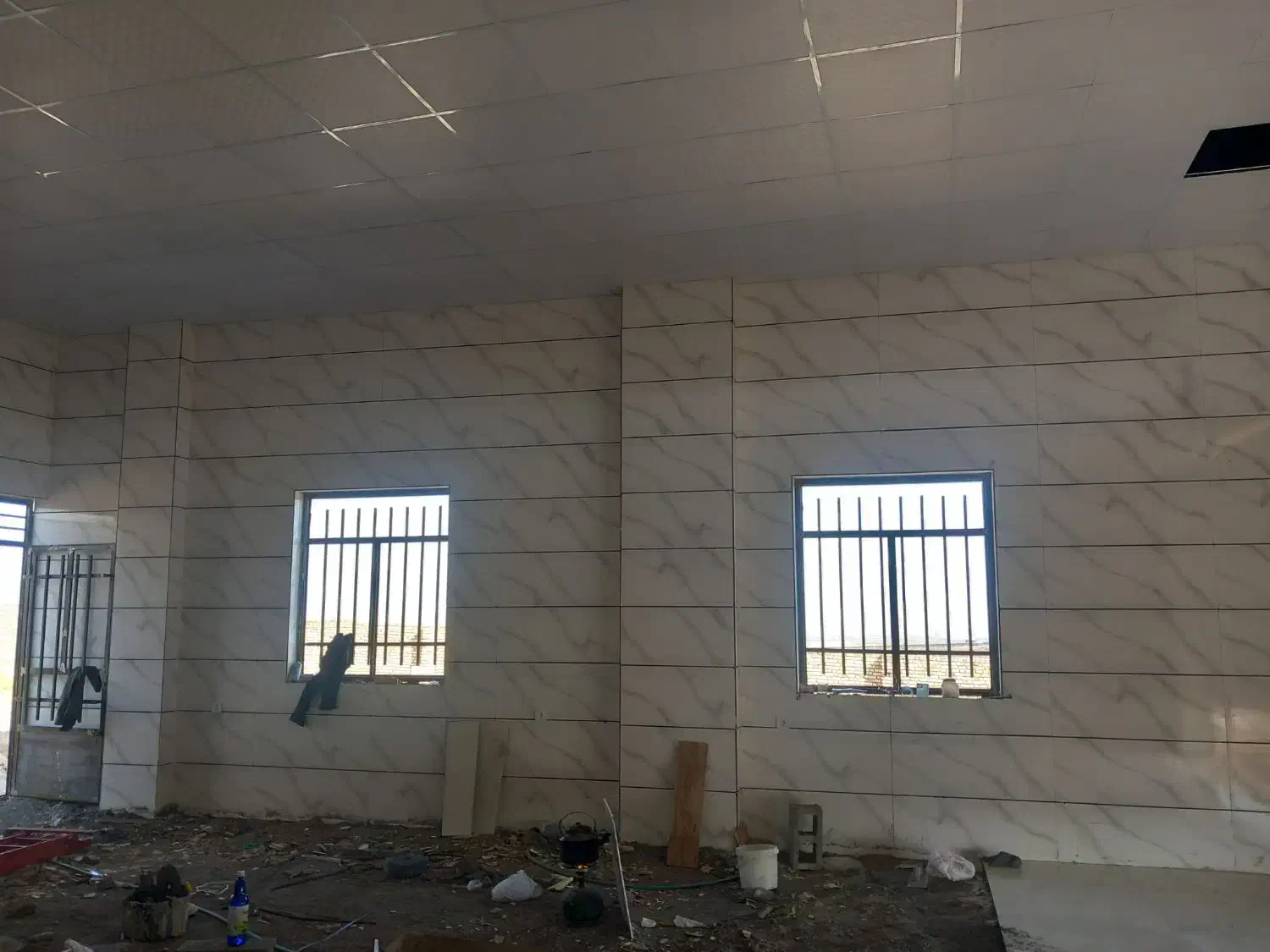 کاشیکاری و  سرامیک نما پرسلان  وسنگ|خدمات پیشه و مهارت|زنجان, |دیوار