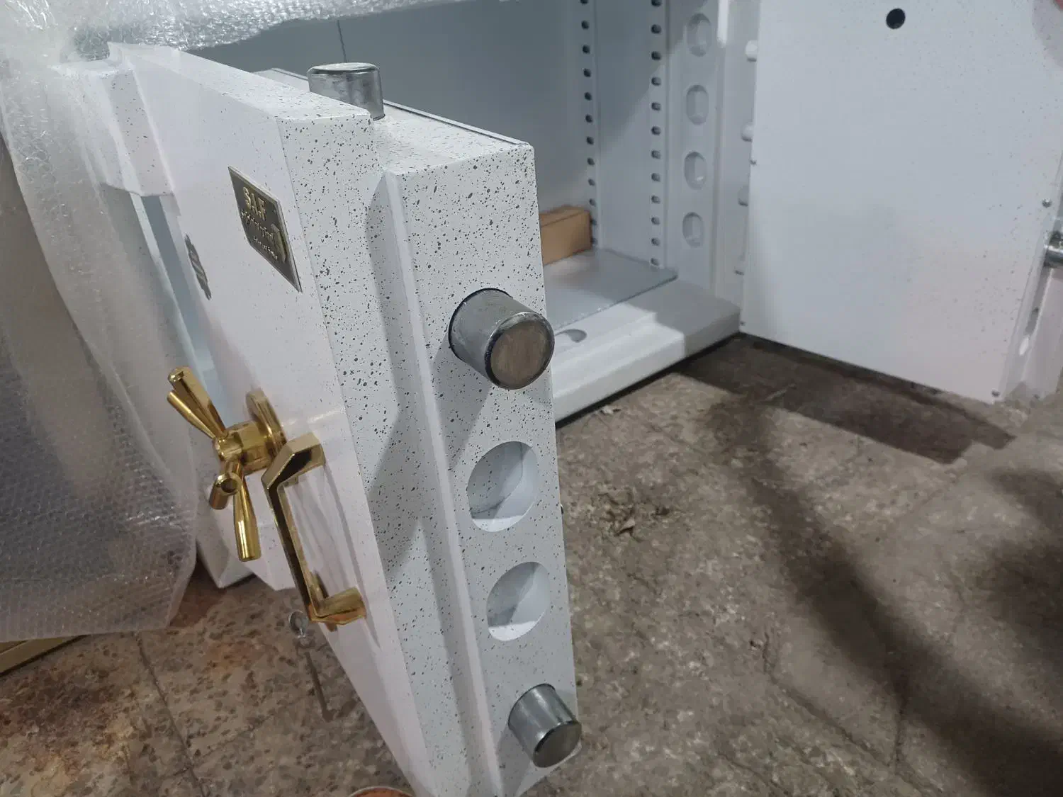 گاوصندوق مدل ۱۰۰۰طلا فروشی|ابزارآلات|اهواز, شهرک برق|دیوار