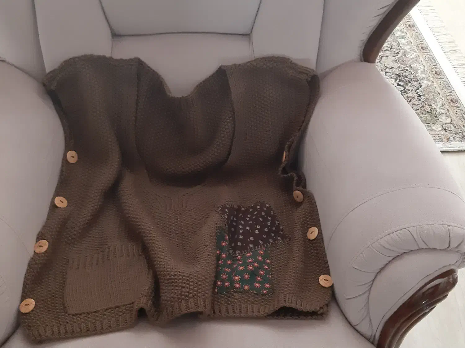 جلیقه|لباس|رشت, گلباغ نماز|دیوار