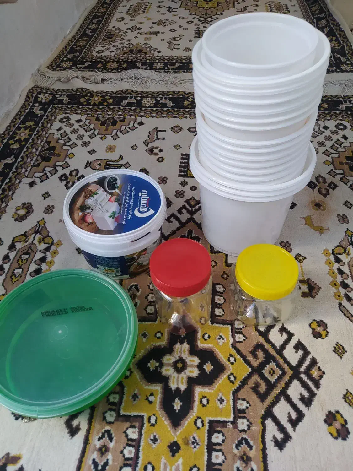 ظرفهای پلاستیکی|ظروف نگهدارنده، پلاستیکی، یکبارمصرف|بروجرد, |دیوار