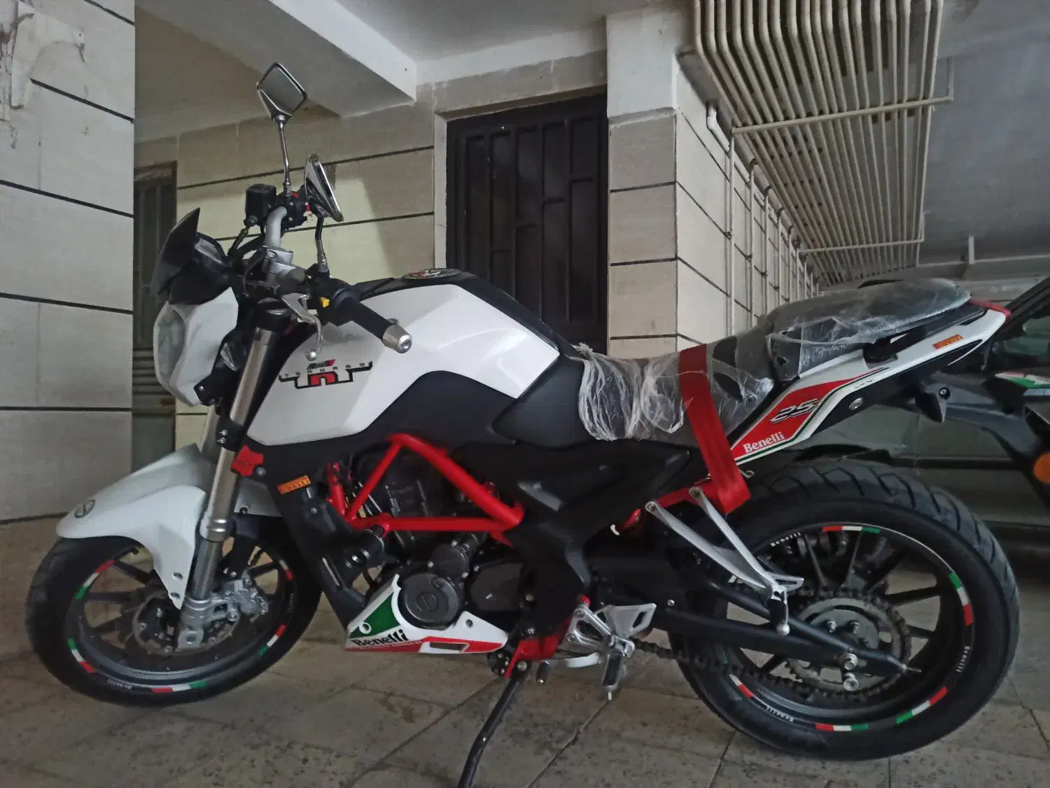 بنلی 250|موتورسیکلت|قزوین, |دیوار