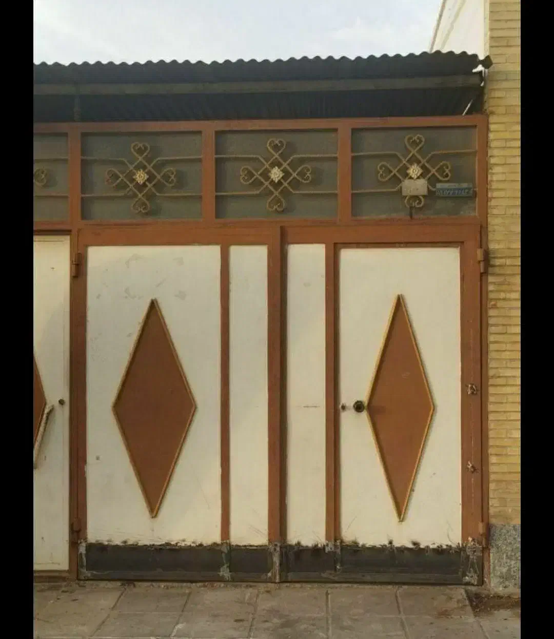 جوشکاری سیار خرده کاری و متخصص تعمیر درب و پنجره|خدمات پیشه و مهارت|زاهدان, |دیوار