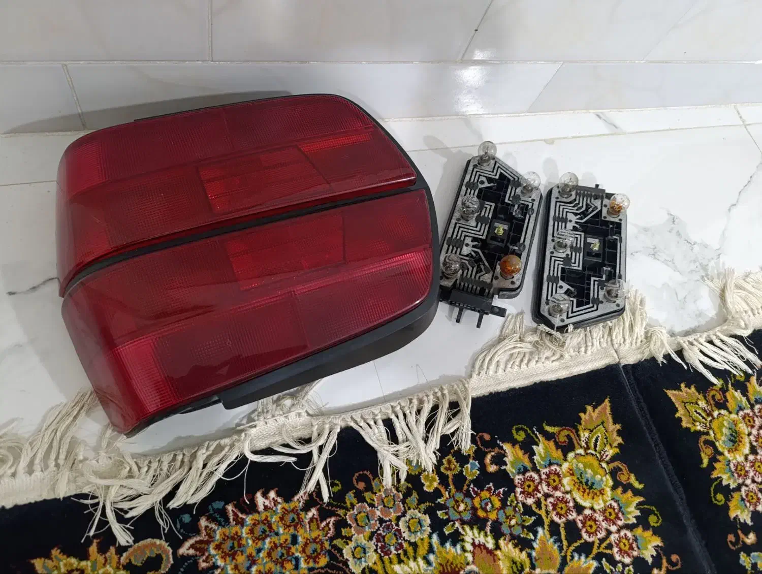 چراغ خطر عقب پارس|قطعات یدکی و لوازم جانبی|نیشابور, دربقاضی|دیوار