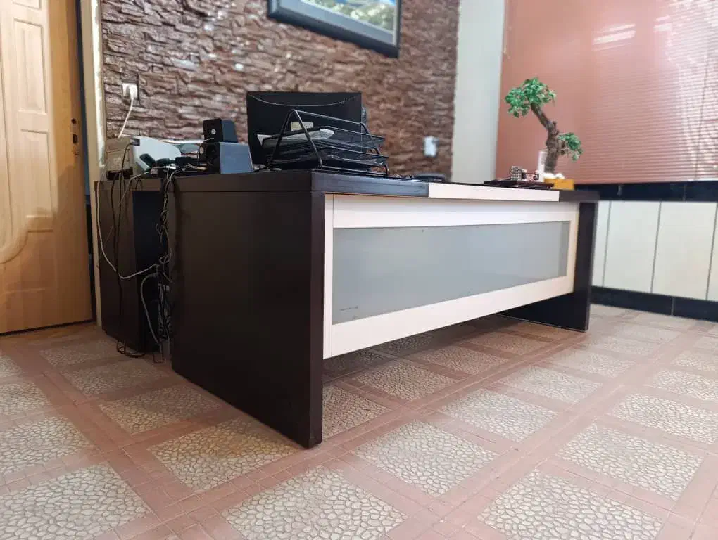 میز مدیریت اداری شیک و برند شرکتی|مبلمان اداری|دورود, |دیوار