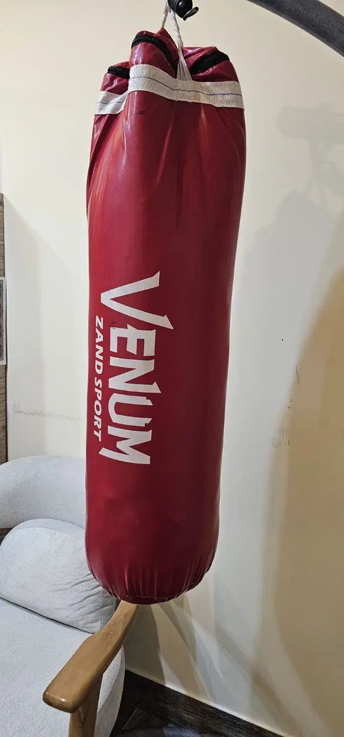 کیسه بوکس ۱ متری|تجهیزات ورزشی|میاندوآب, |دیوار