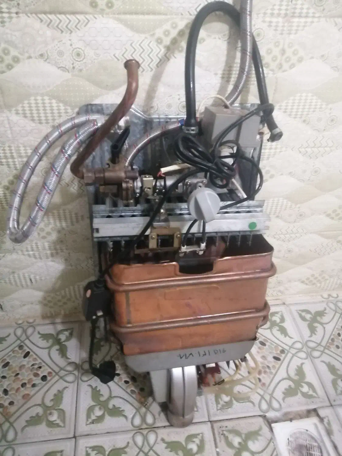 تعمیرسرویس پمپ اب نصب پکیج ابگرمکن تصفیه وست کنترل|خدمات پیشه و مهارت|زاهدان, |دیوار