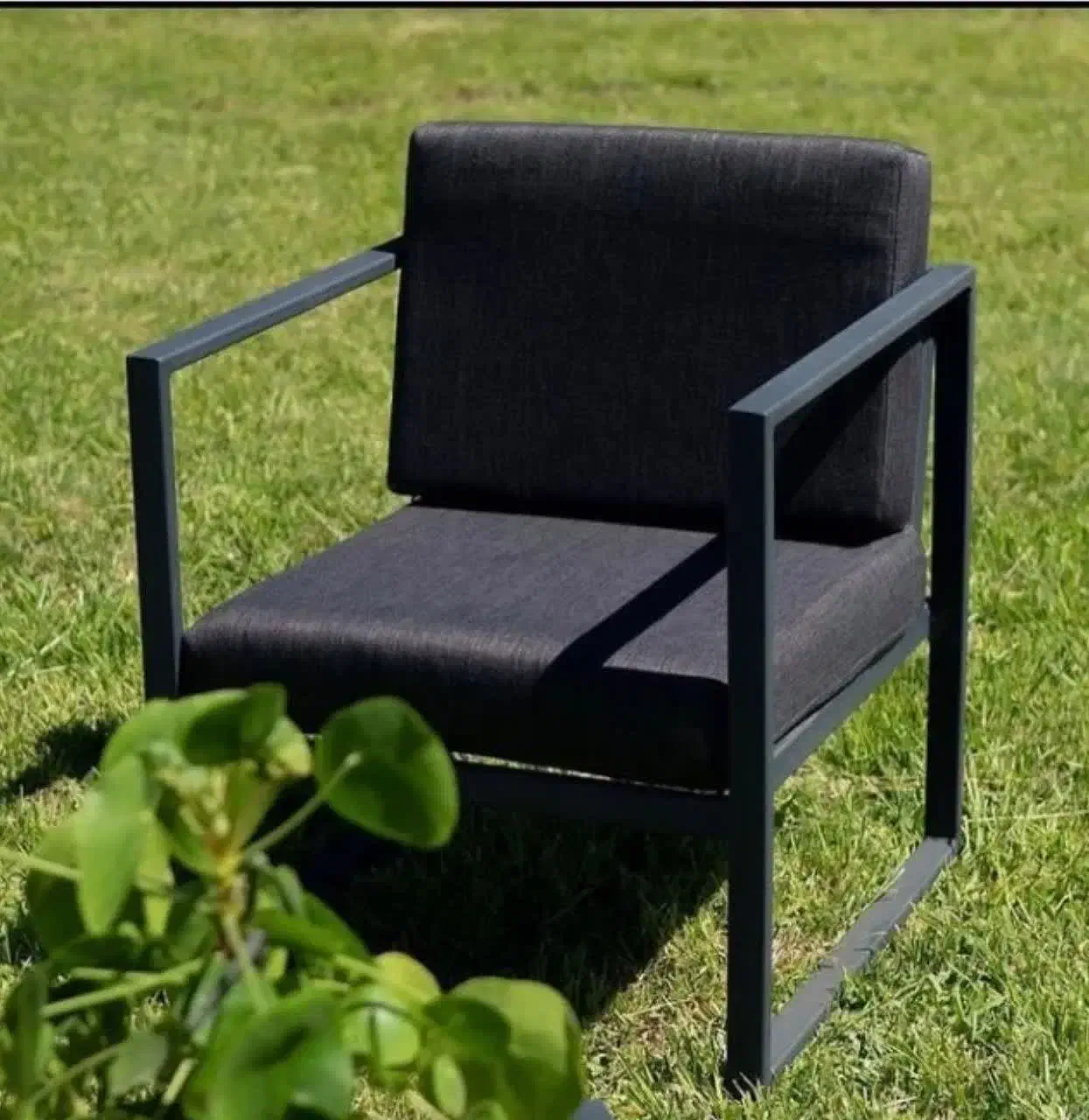 مبل فلزی راحتی|مبلمان خانگی و میز عسلی|محمدشهر, عباس آباد|دیوار