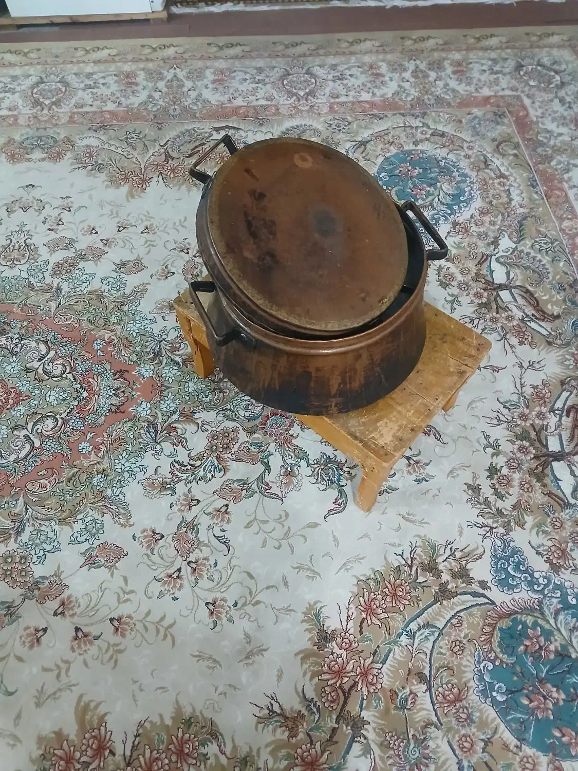 دیگ مسی قدیمی تمیز و سالم|ظروف پخت‌وپز|قوچان, |دیوار