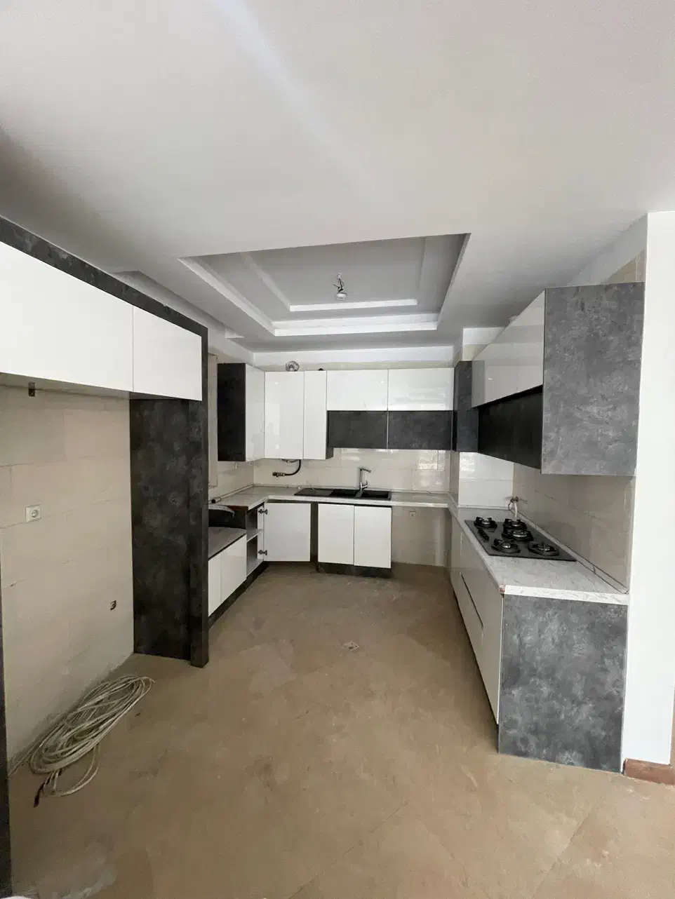 ۱۲۵ متر ۲پارکینگ بین سوم و چهارم ۵ساله پرده خور