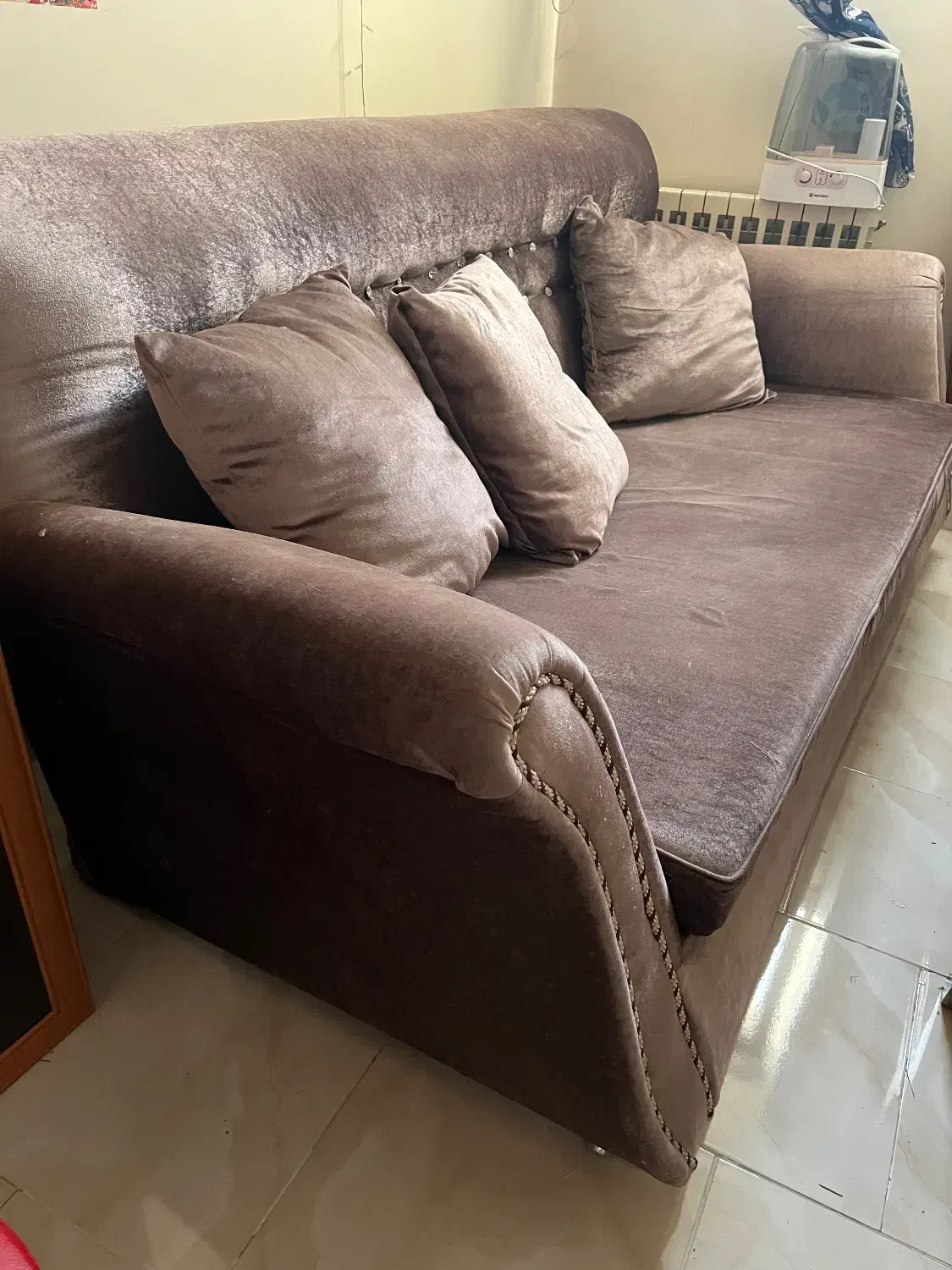 کاناپه سه نفره و میز|مبلمان خانگی و میز عسلی|اصفهان, جلفا|دیوار