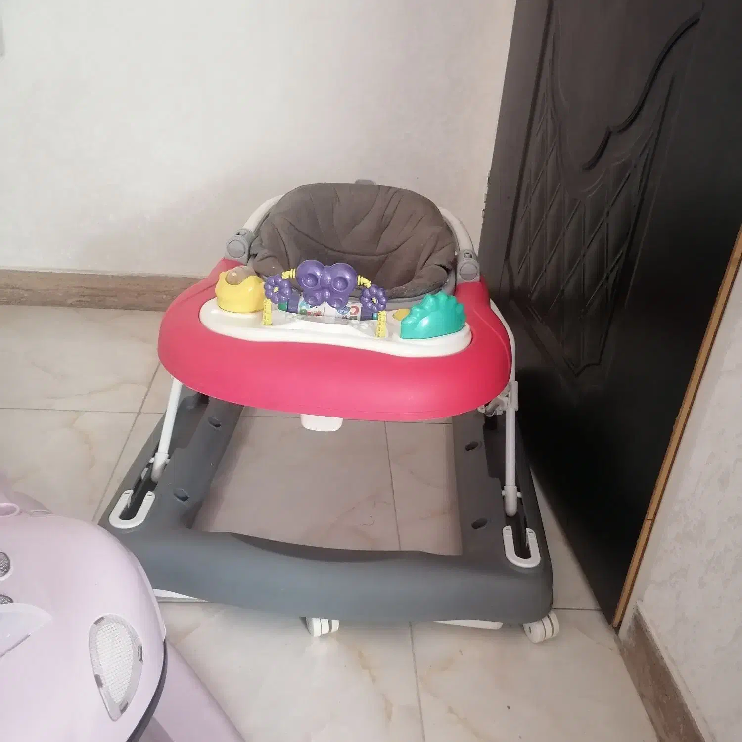 روروک|کالسکه و لوازم جانبی|رشت, پل تالشان|دیوار