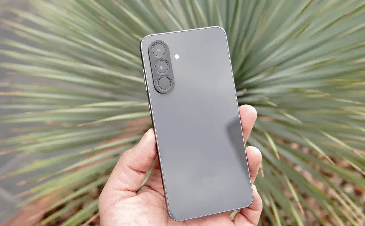 گوشی a 56 ویتنام با حافظه 256 گیگ ۴۰ روز کار نو نو|موبایل|مشهد, کوی سیدی|دیوار