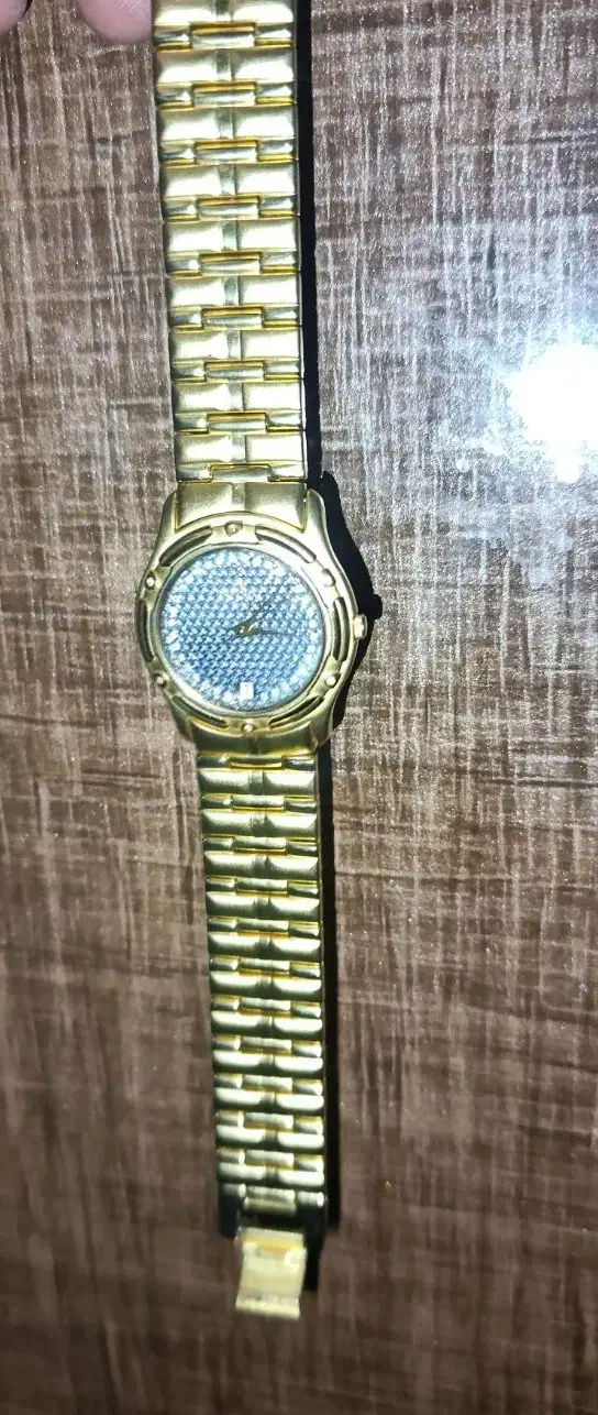 ساعت قدیمی ضد آب در حد|ساعت|لنجان, |دیوار