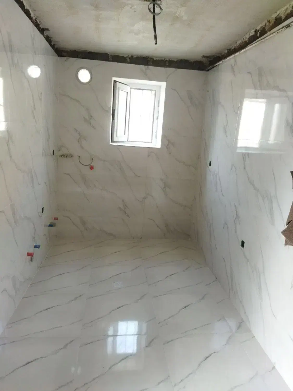 انجام کارهای کاشی کاری|خدمات پیشه و مهارت|تایباد, |دیوار