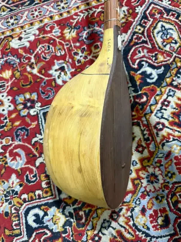 دوتا ترکمنی ساخت اسطوره ترکمن صحرا|سازهای سنتی|گنبد کاووس, |دیوار