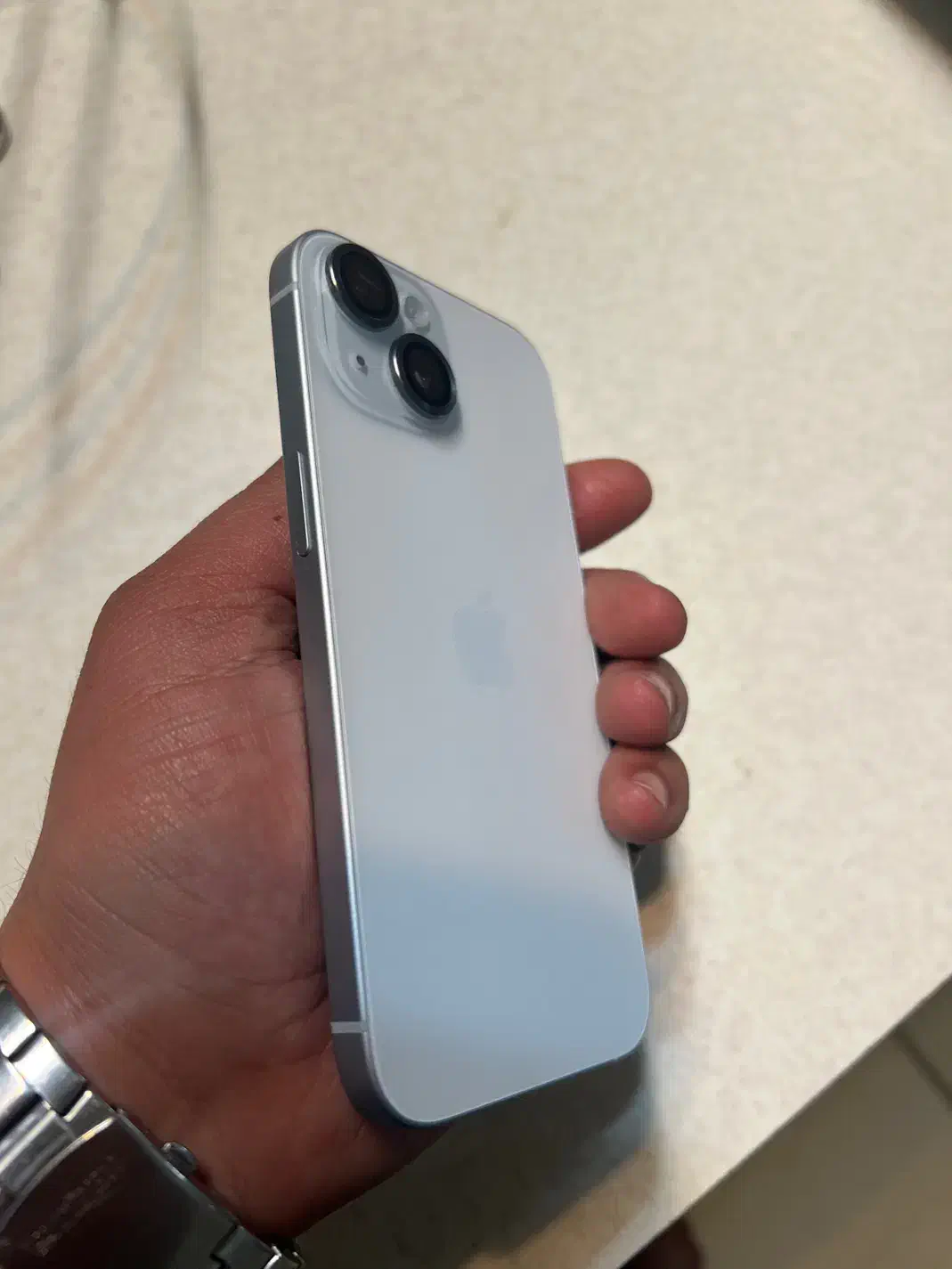 ایفون ۱۵ نرمال|موبایل|بروجرد, |دیوار