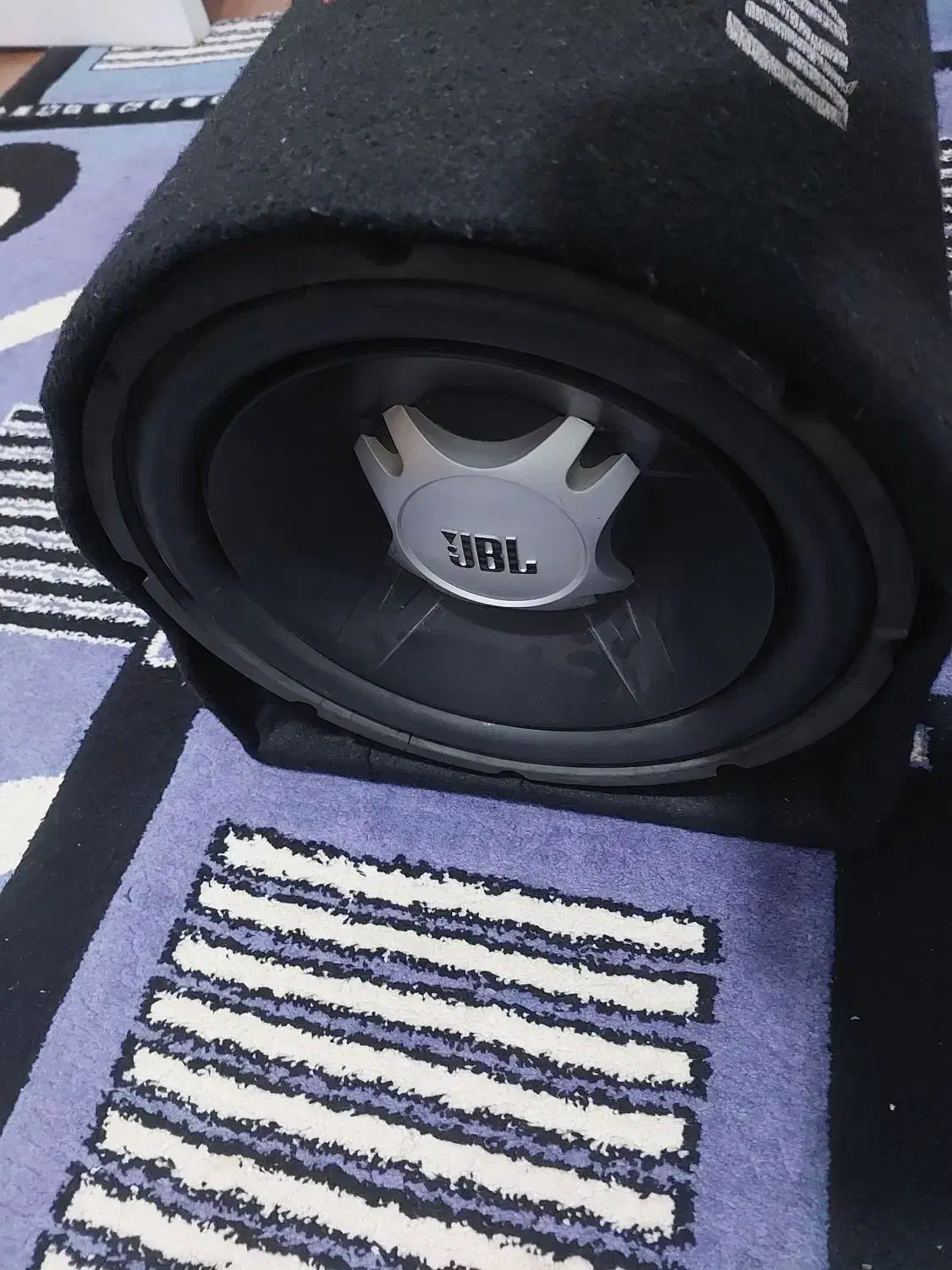 ساب جی بی ال|صوتی و تصویری|پرند, فاز ۵|دیوار