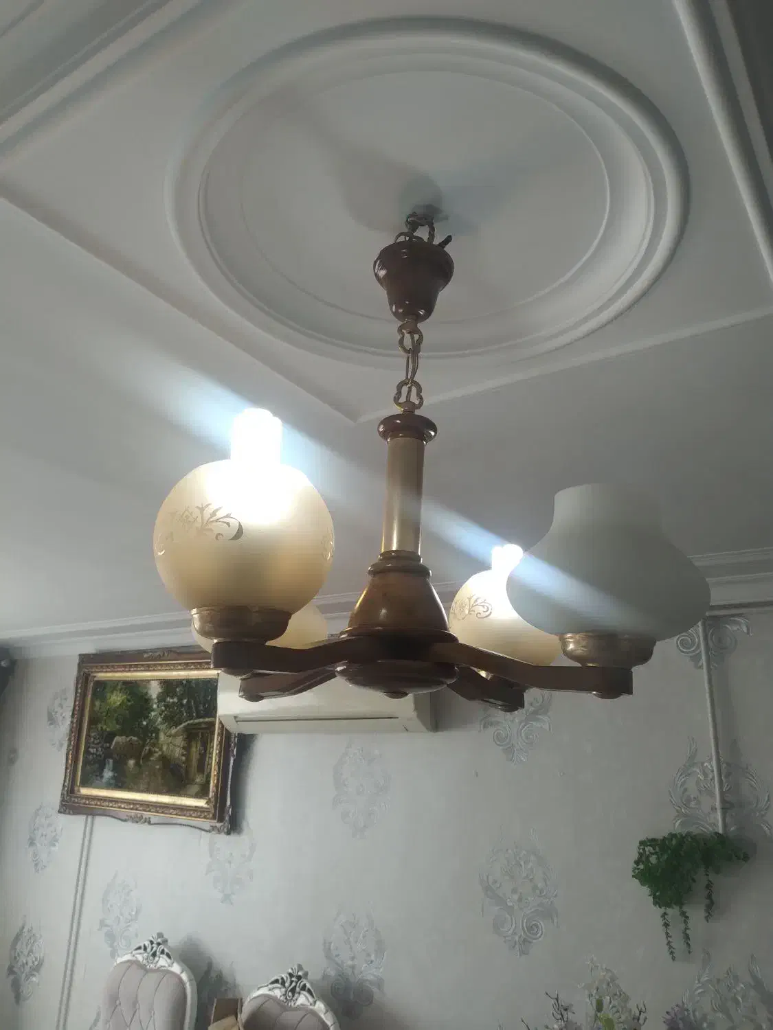 لوستر ۴ شعله چوب راش در حدنو|لوستر و چراغ آویز|همدان, |دیوار