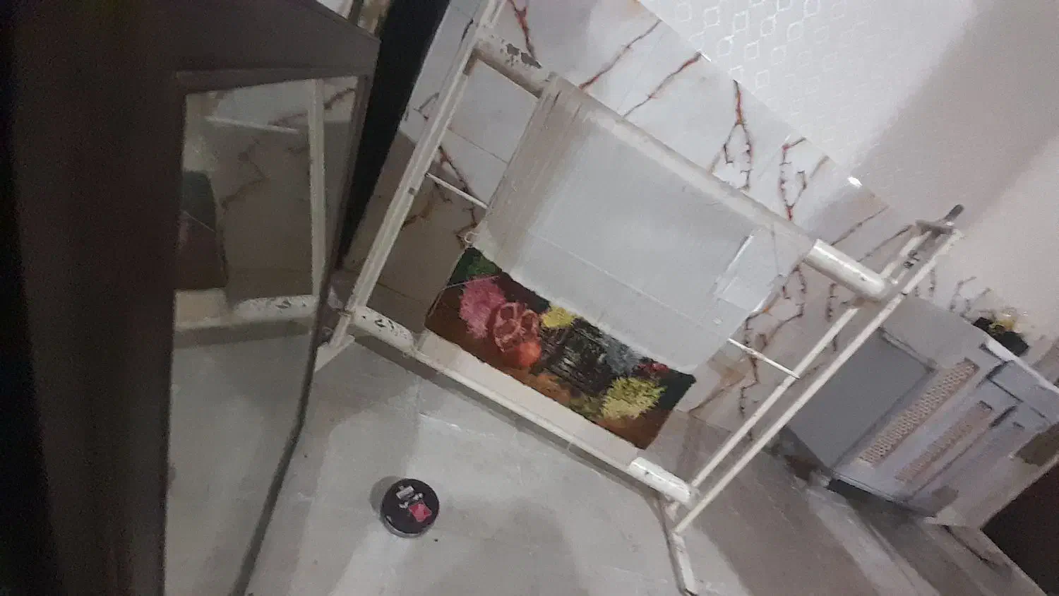 دار قالی|تابلو فرش|هشتگرد, هشتگرد قدیم|دیوار