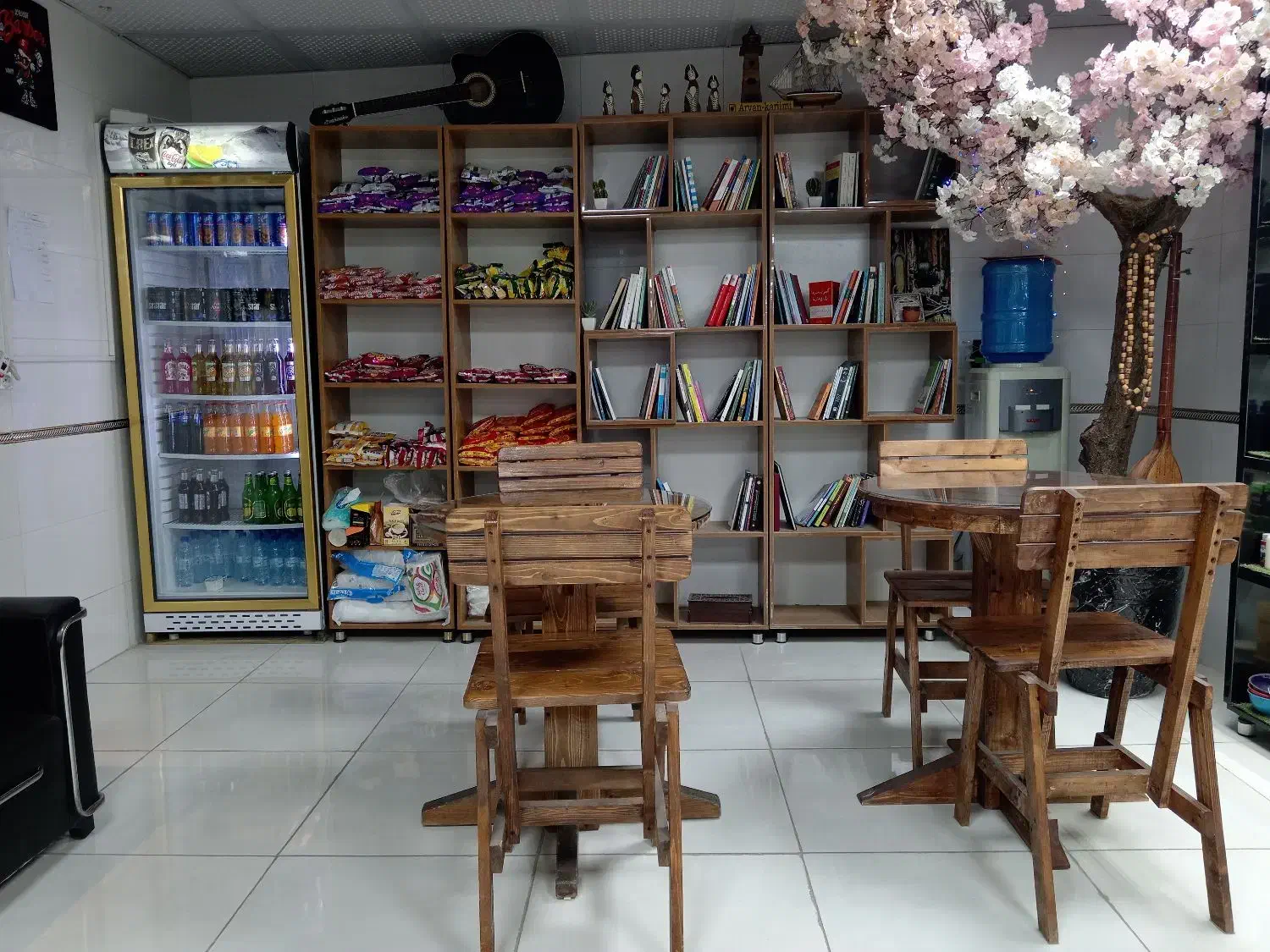 کتابخانه، یخچال|کافیشاپ و رستوران|اشنویه, |دیوار