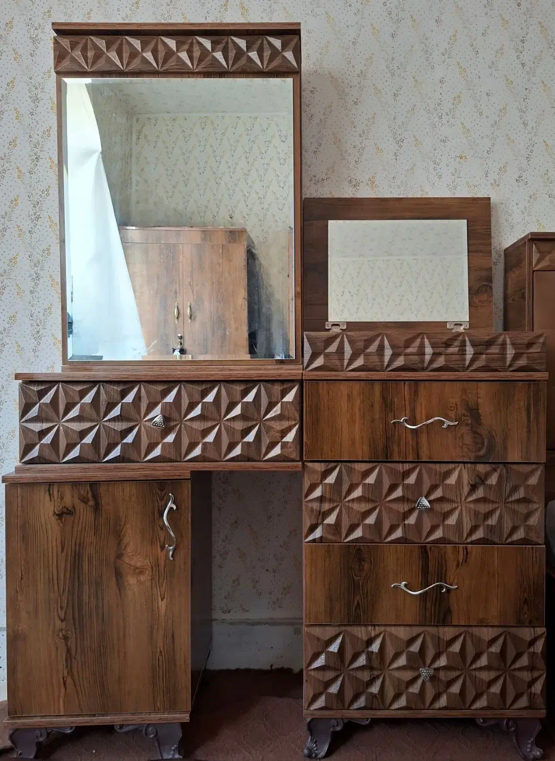 سرویس خواب|تخت و سرویس خواب|قم, پردیسان|دیوار