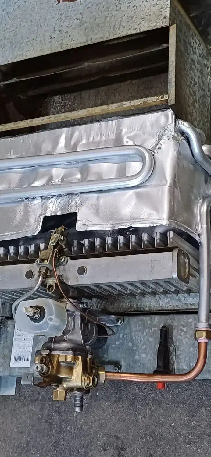 نسل قدیم بوتان B118|آبگرمکن، پکیج، شوفاژ|تبریز, |دیوار