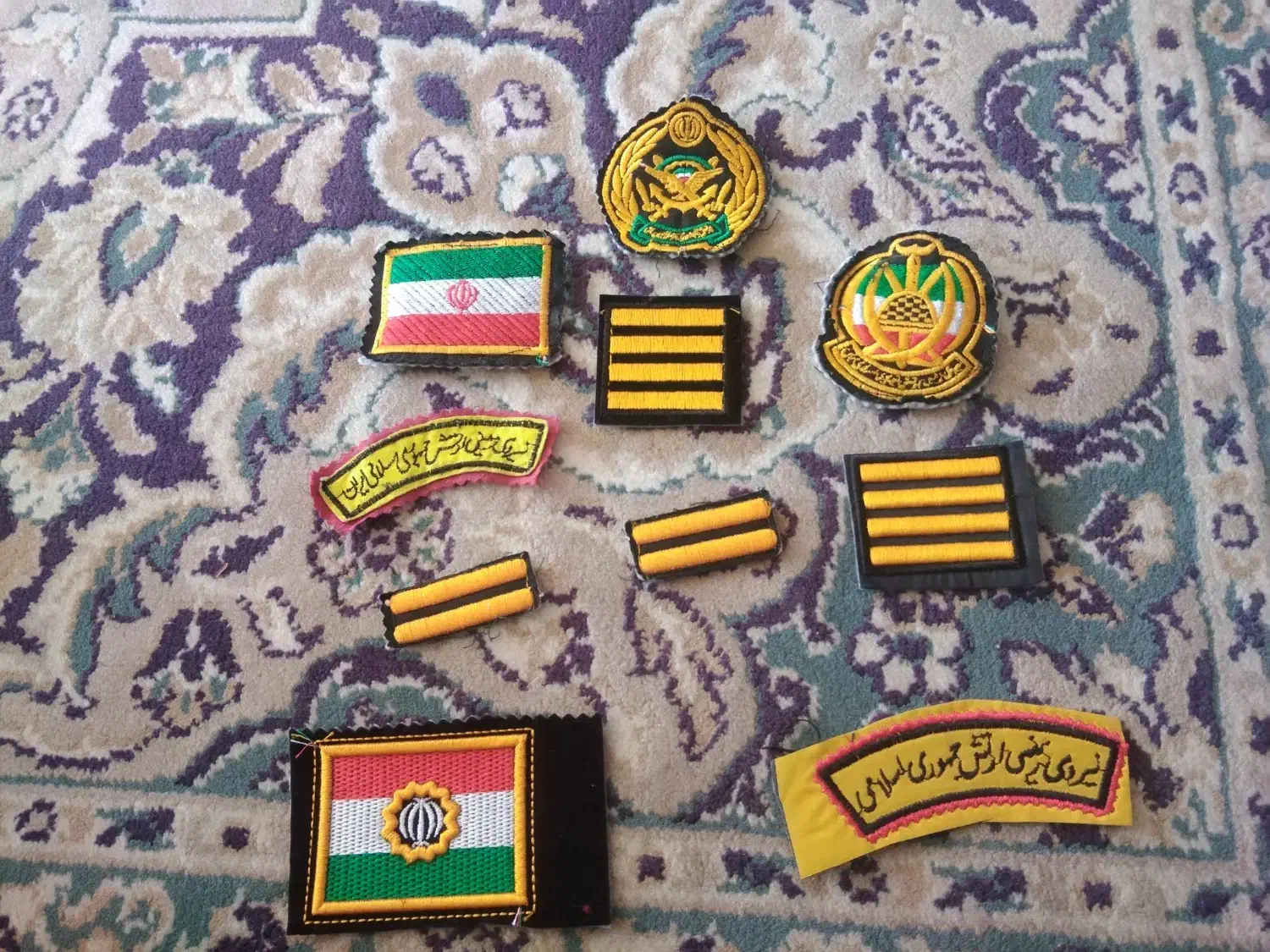 **اتیکت نظامی نیروزمینی ارتش**همراه با درجه|لباس|زرند, |دیوار