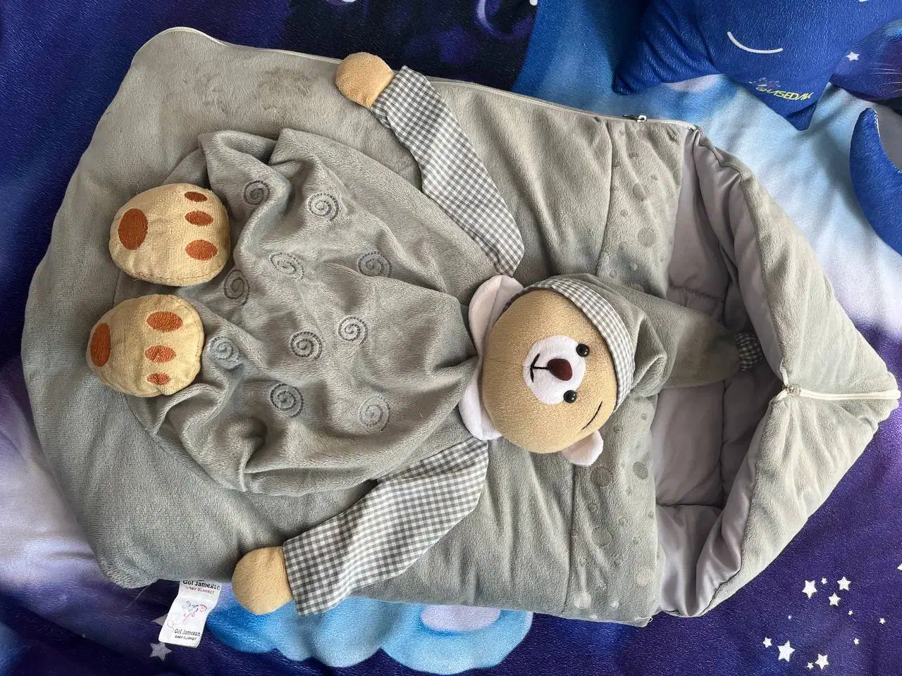 قنداق|کفش و لباس بچه|ری, دیلمان|دیوار