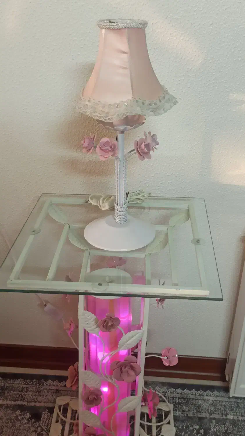 میز کنار سالنی و اباژور|صنایع دستی و سایر لوازم تزئینی|شاهین‌شهر, نظامی|دیوار