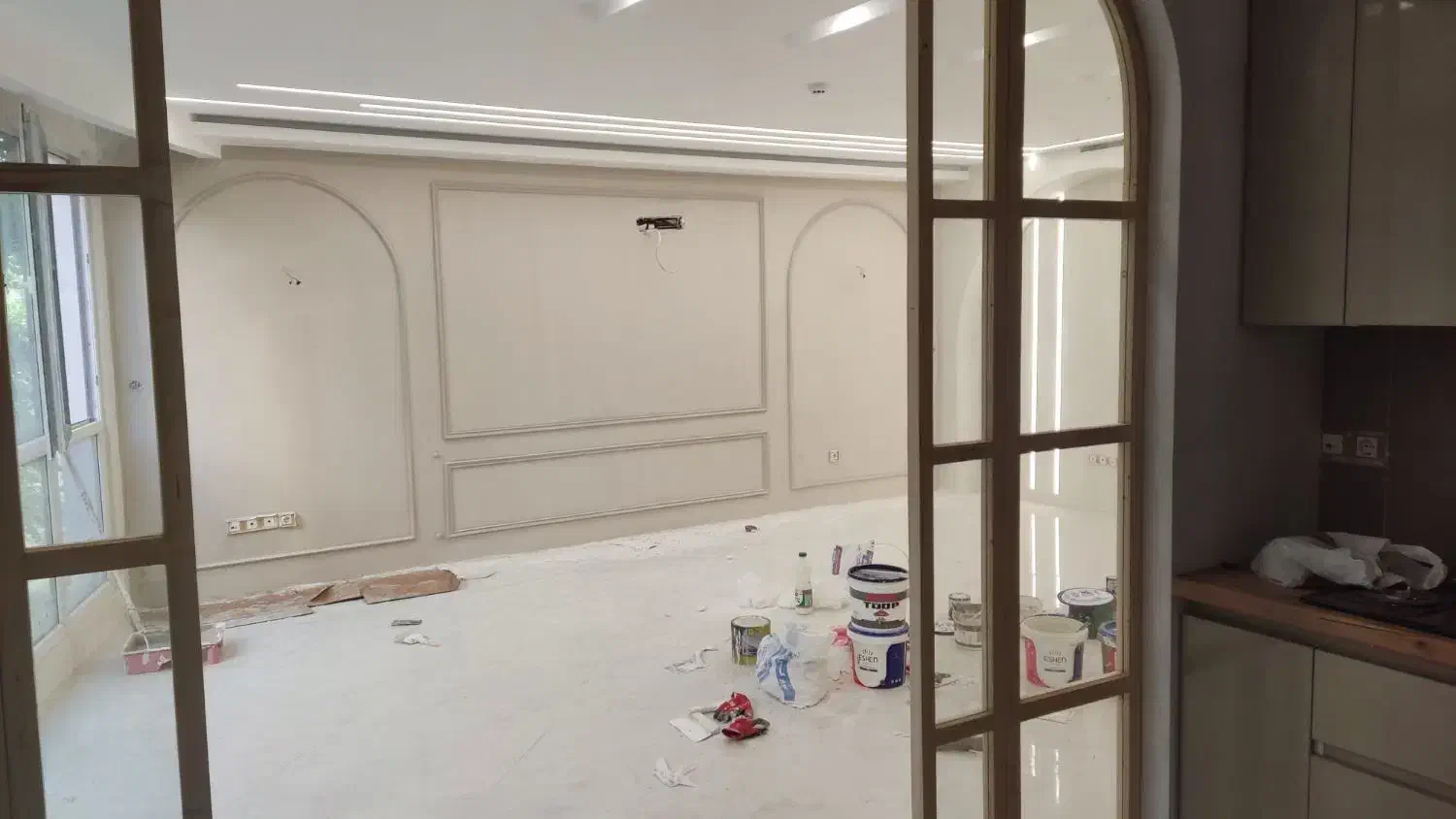 نقاشی/رنگ آمیزی/بازسازی|خدمات پیشه و مهارت|شیراز, شهرک فرهنگیان|دیوار