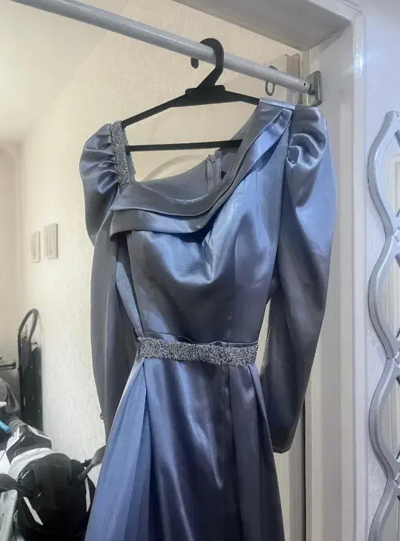 لباس مجلسی|لباس|رباطکریم, نصیرشهر|دیوار