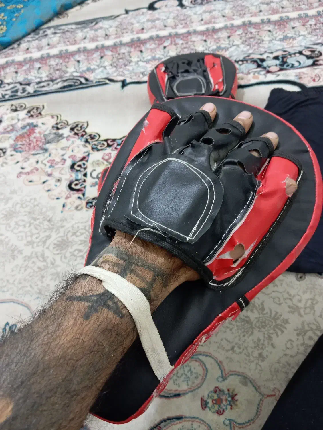 دستکش بوکس|تجهیزات ورزشی|سنندج, |دیوار